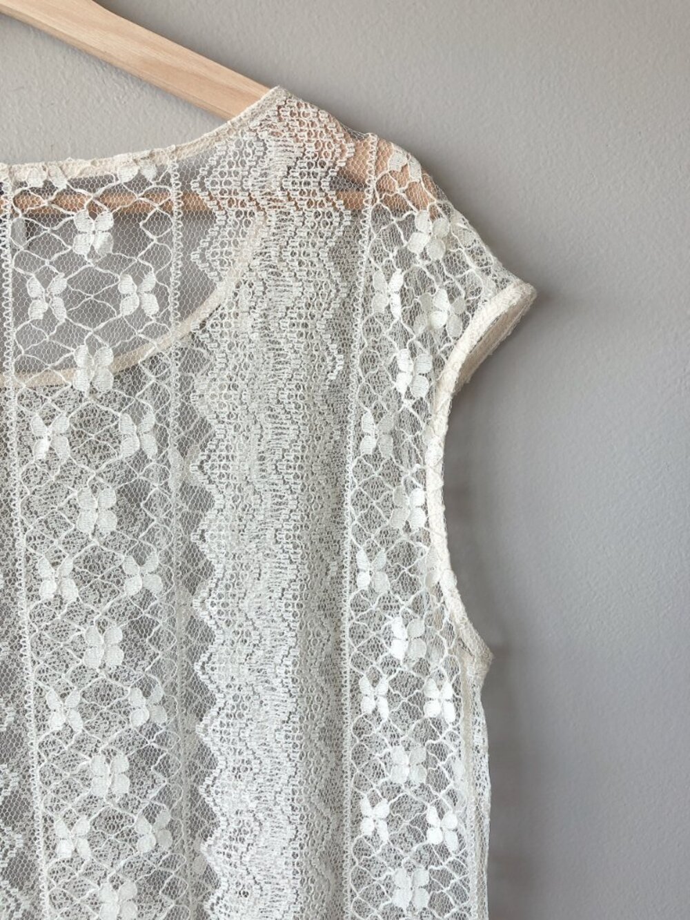 Ella Moss lace fringe top cream large - Picture 11 of 13
